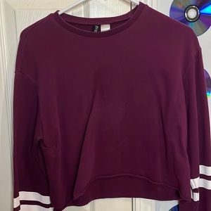 Cropped crew neck